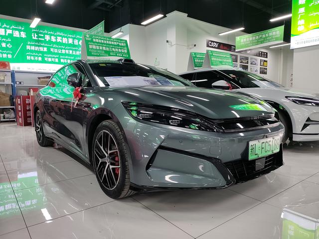 BYD Han L DM 2025, фото 3