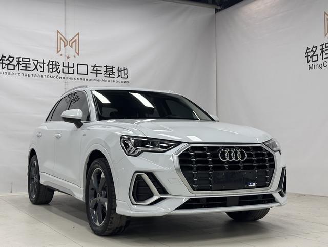 Audi Q3 2022, фото 3