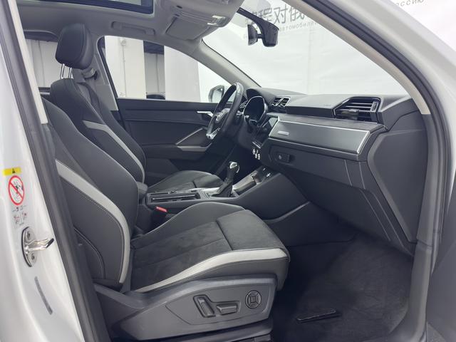 Audi Q3 2022, фото 11