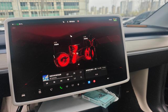 Tesla Model Y 2022, фото 15