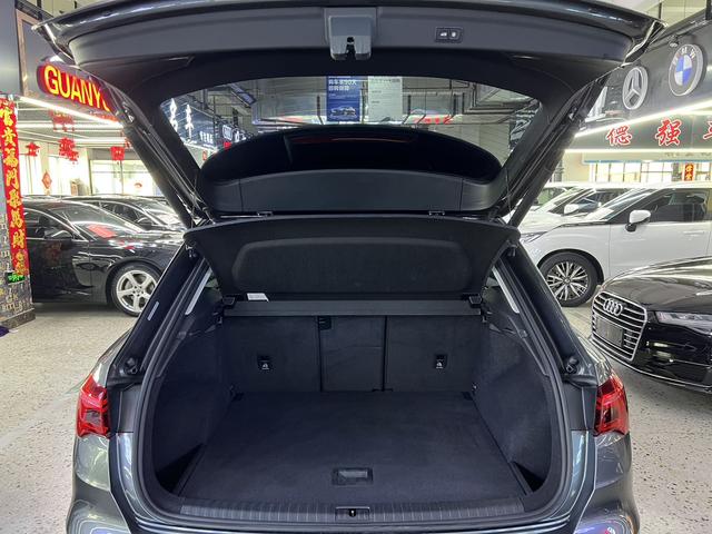 Audi Q3 2022, фото 15