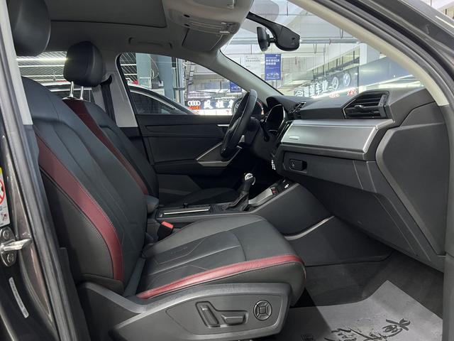 Audi Q3 2022, фото 17