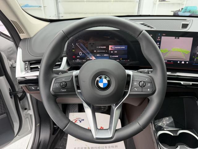 BMW X1 2023, фото 16