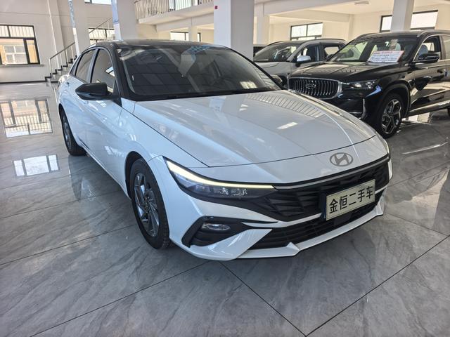 Hyundai Elantra 2022, фото 3