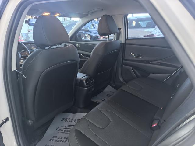 Hyundai Elantra 2022, фото 8