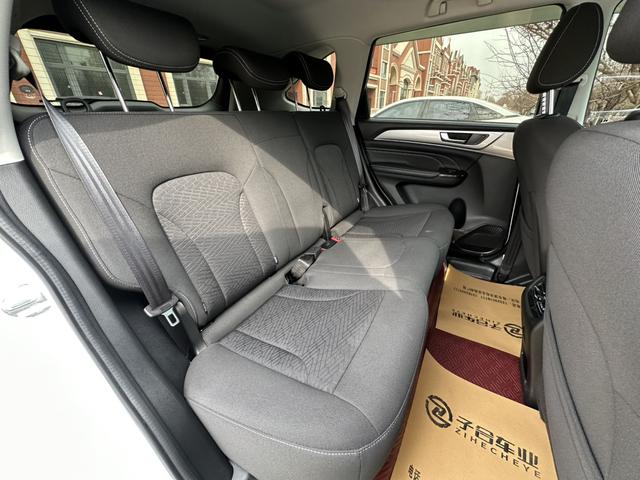 Haval M6 2023, фото 16