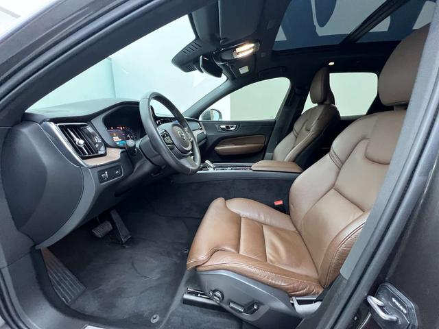Volvo XC60 2022, фото 19