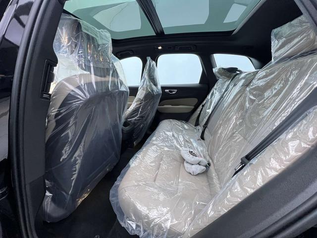 Volvo XC60 2026, фото 14