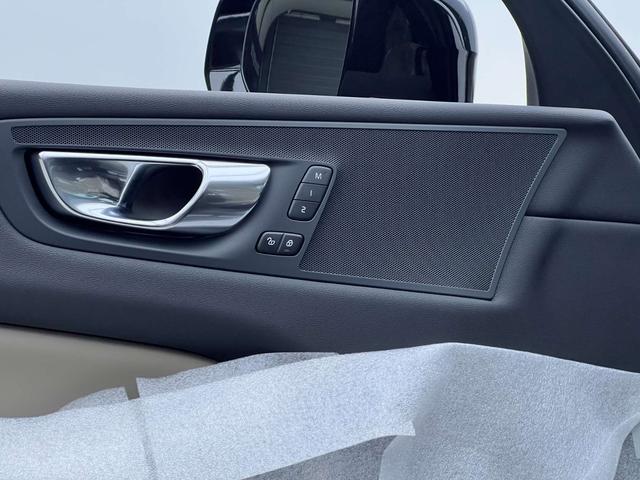 Volvo XC60 2026, фото 15