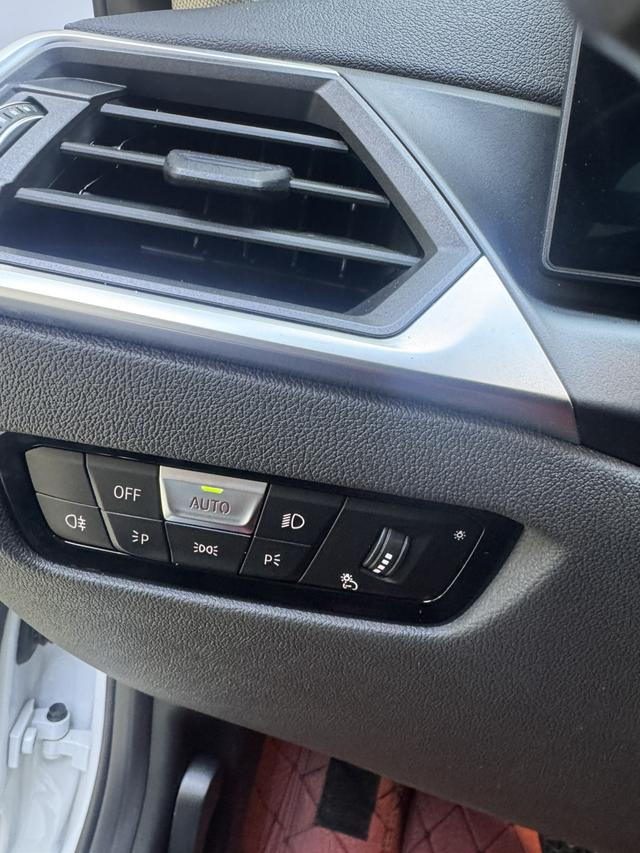 BMW 3 2023, фото 16