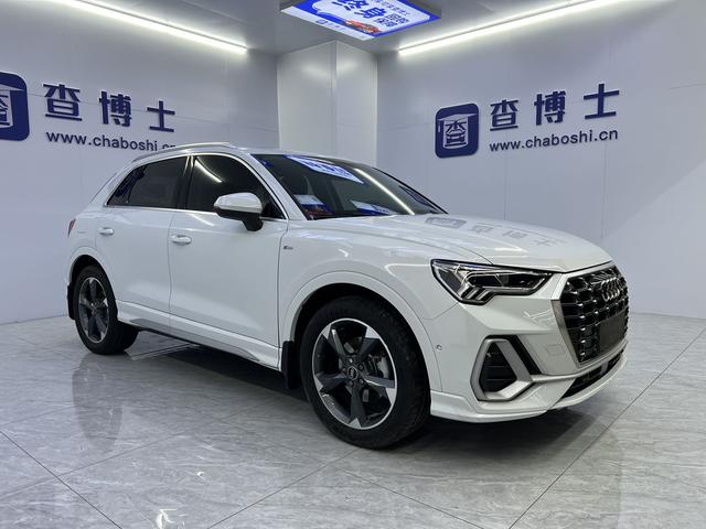 Audi Q3 2023, фото 3