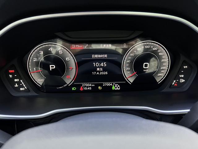 Audi Q3 2023, фото 8