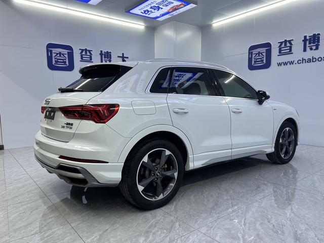 Audi Q3 2023, фото 15