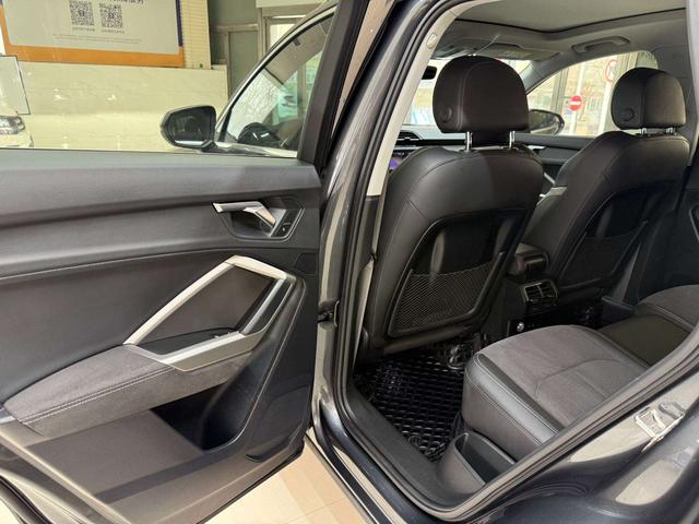 Audi Q3 2023, фото 17