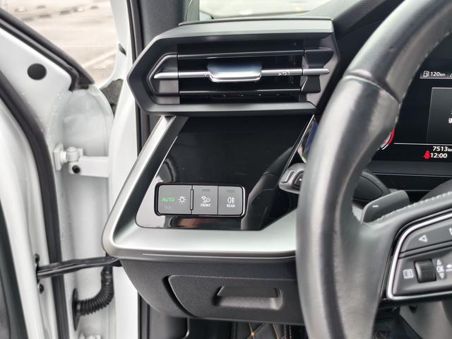 Audi A3 2023, фото 14