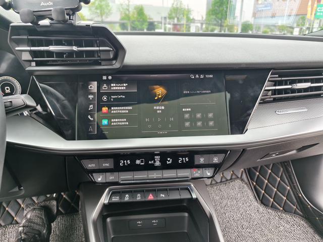 Audi A3 2023, фото 17