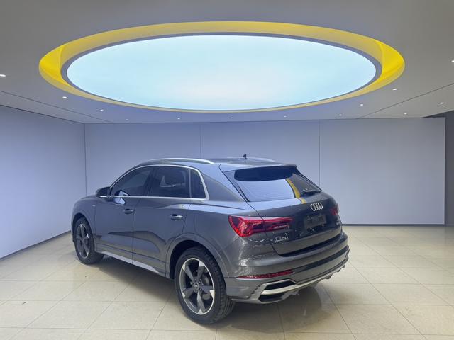 Audi Q3 2022, фото 4