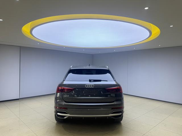 Audi Q3 2022, фото 5