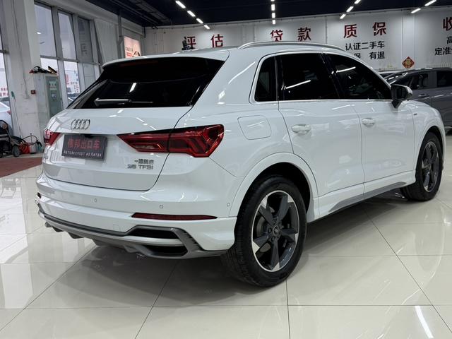 Audi Q3 2022, фото 6