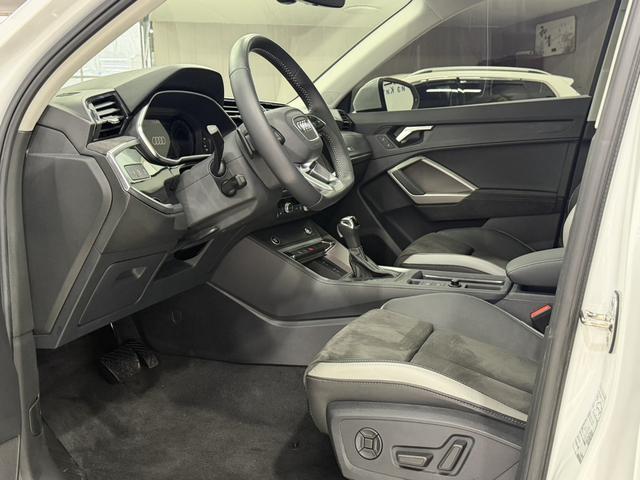 Audi Q3 2022, фото 7