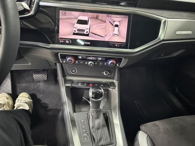 Audi Q3 2022, фото 12