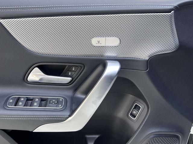 Mercedes-Benz A-Class 2023, фото 14