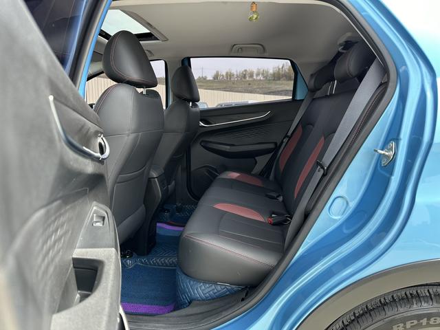 Geely Emgrand X3 2021, фото 6