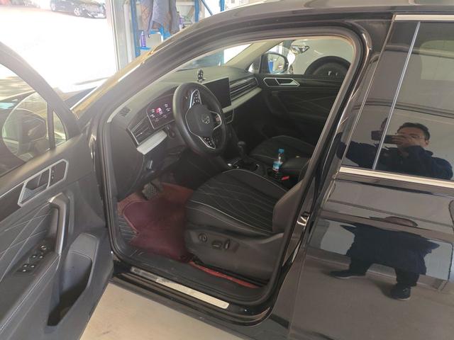 Volkswagen Tiguan 2023, фото 7