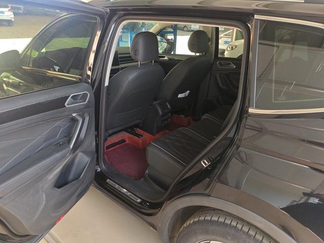Volkswagen Tiguan 2023, фото 8