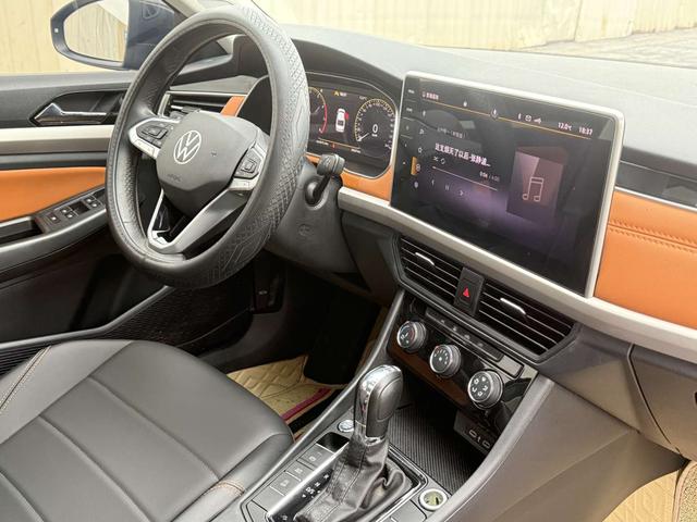 Volkswagen Bora 2023, фото 6