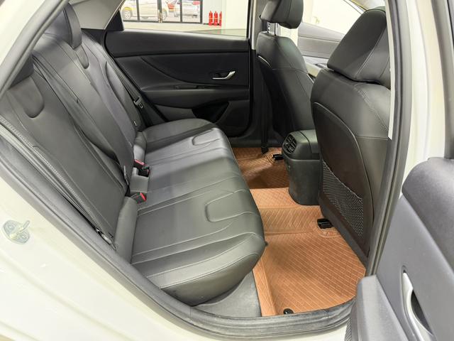 Hyundai Elantra 2022, фото 16