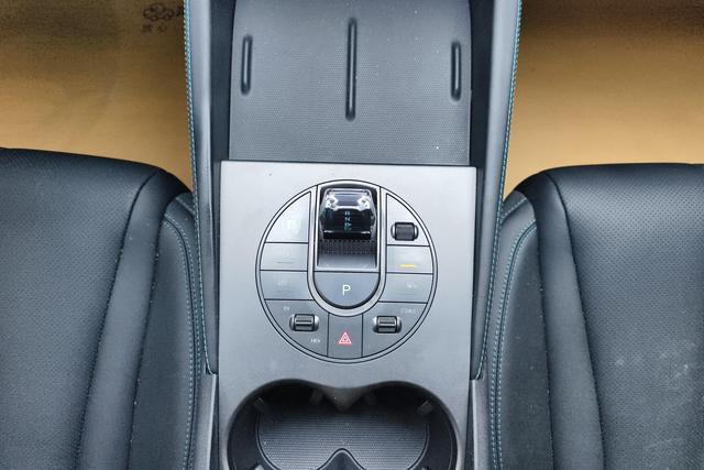 BYD Seal 2024, фото 16