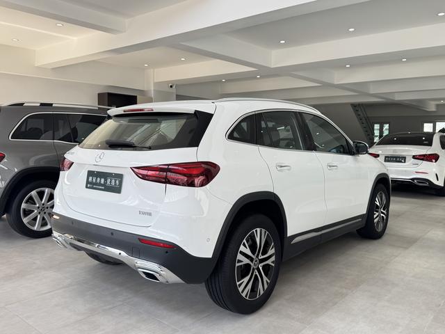 Mercedes-Benz GLA 2024, фото 4