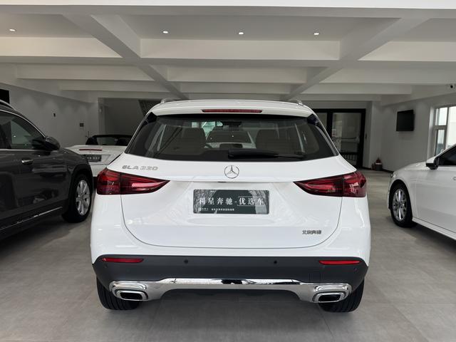 Mercedes-Benz GLA 2024, фото 5