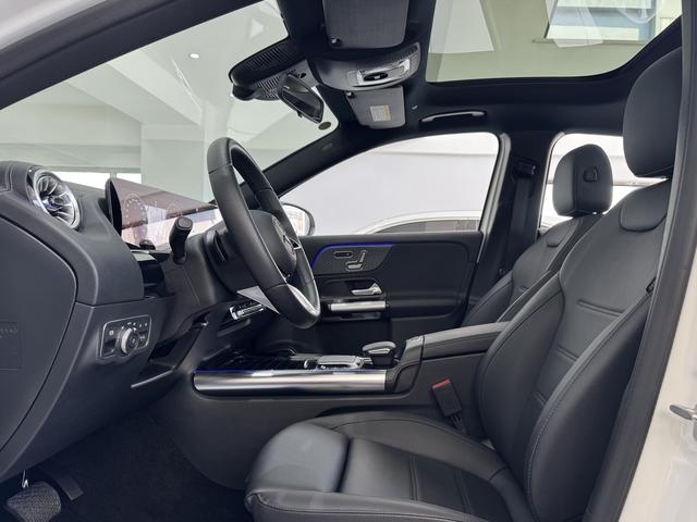 Mercedes-Benz GLA 2024, фото 7