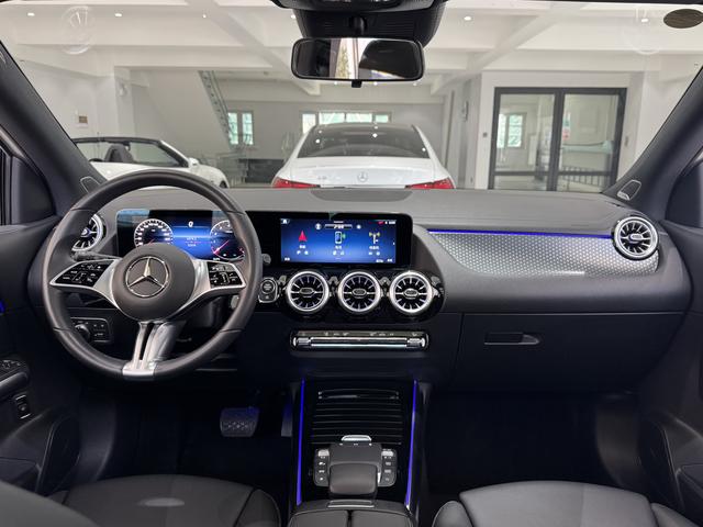 Mercedes-Benz GLA 2024, фото 11