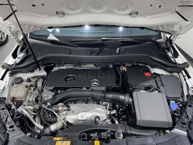 Mercedes-Benz GLA 2024, фото 16