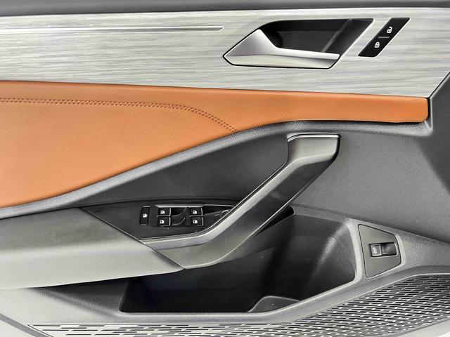 Volkswagen Jetta 2023, фото 16