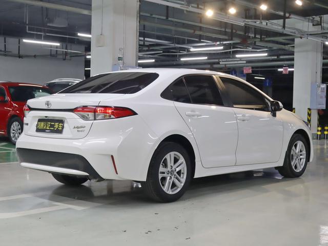 Toyota Corolla 2022, фото 3