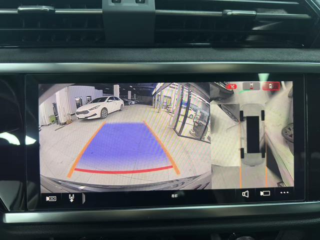 Audi Q3 2023, фото 17