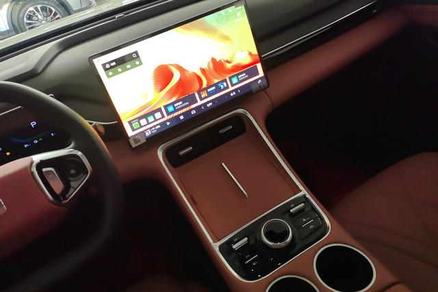 Geely Galaxy L6 2025, фото 15