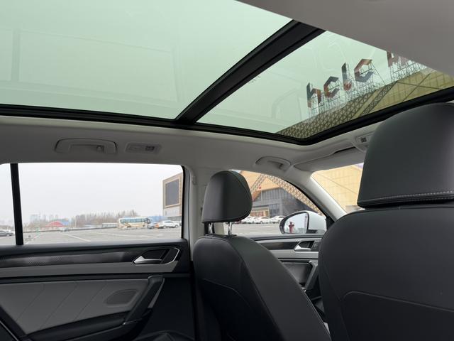 Volkswagen Tayron 2023, фото 16