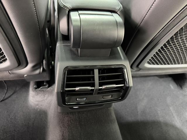 Audi Q3 2022, фото 16