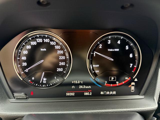 BMW 1 Series 2021, фото 14