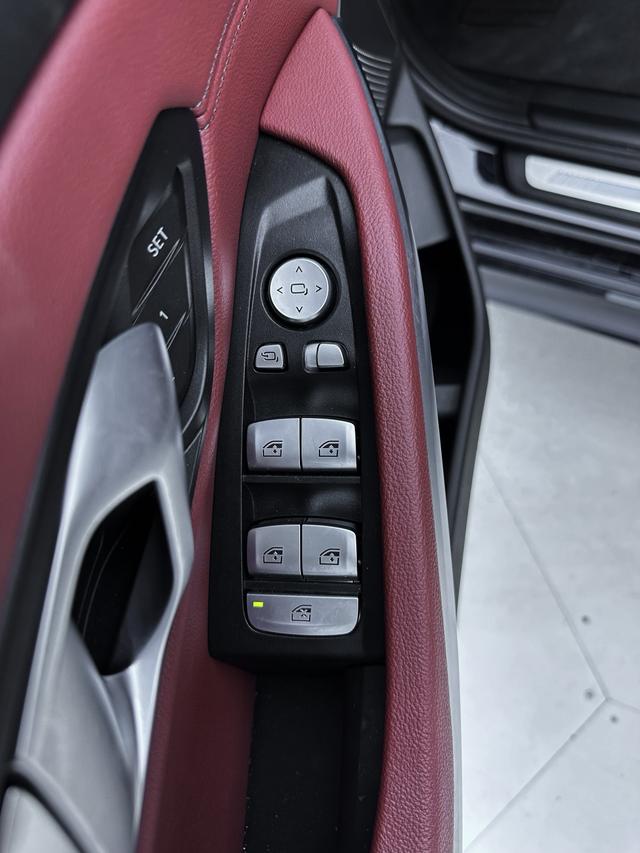 BMW 3 2023, фото 16