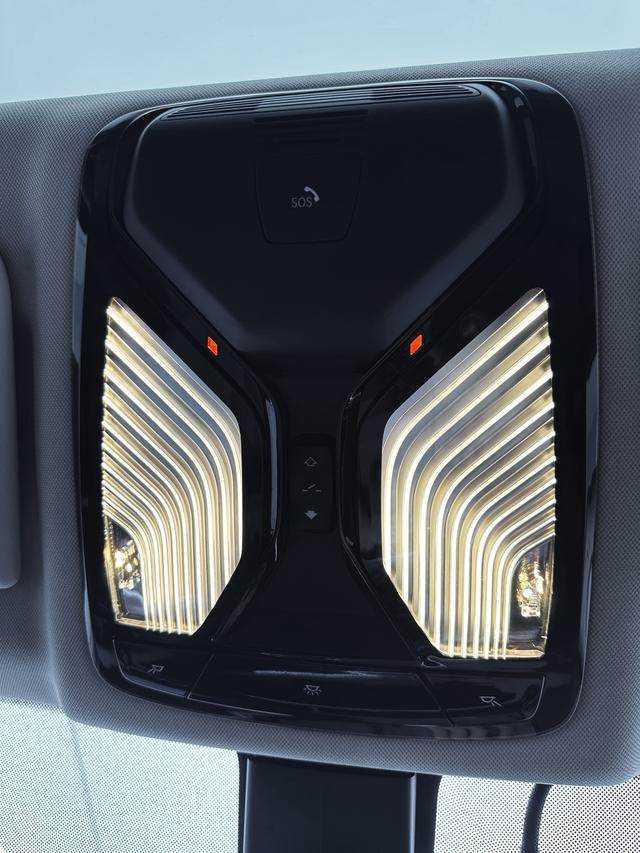 BMW 3 2023, фото 17