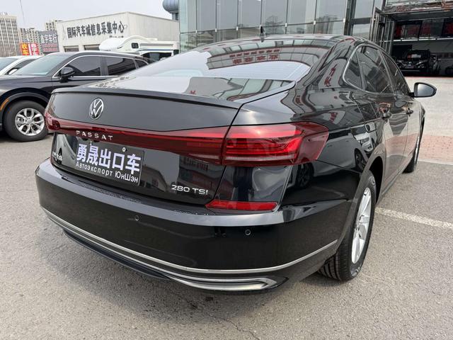 Volkswagen Passat 2022, фото 16