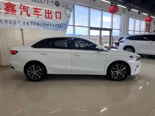 Geely Emgrand 2022, фото 4