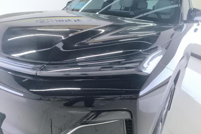 Geely Galaxy Starship 7 EM-i 2025, фото 2