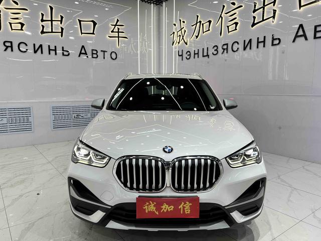 BMW X1 2022, фото 2